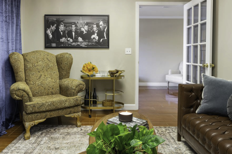 Grooms Quarters Changing Room Central Florida wedding venue grooms suite