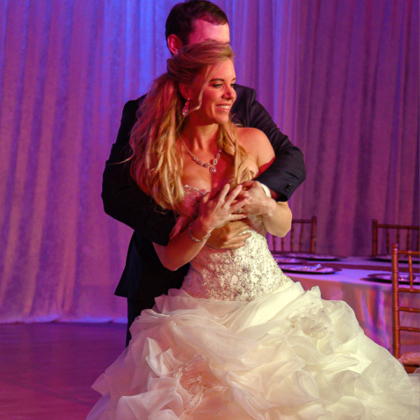 wedding couple dance hold